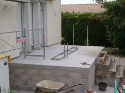 Construction de la nouvelle terrasse avec déplacem...